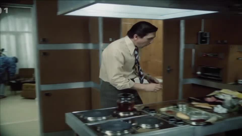Zítra vstanu a opařím se čajem (Petr Kostka,Jiří Sovák,Vladimír Menšík 1977 Komedie Sci Fi Válečný HDrip 1080p ) Cz dabing