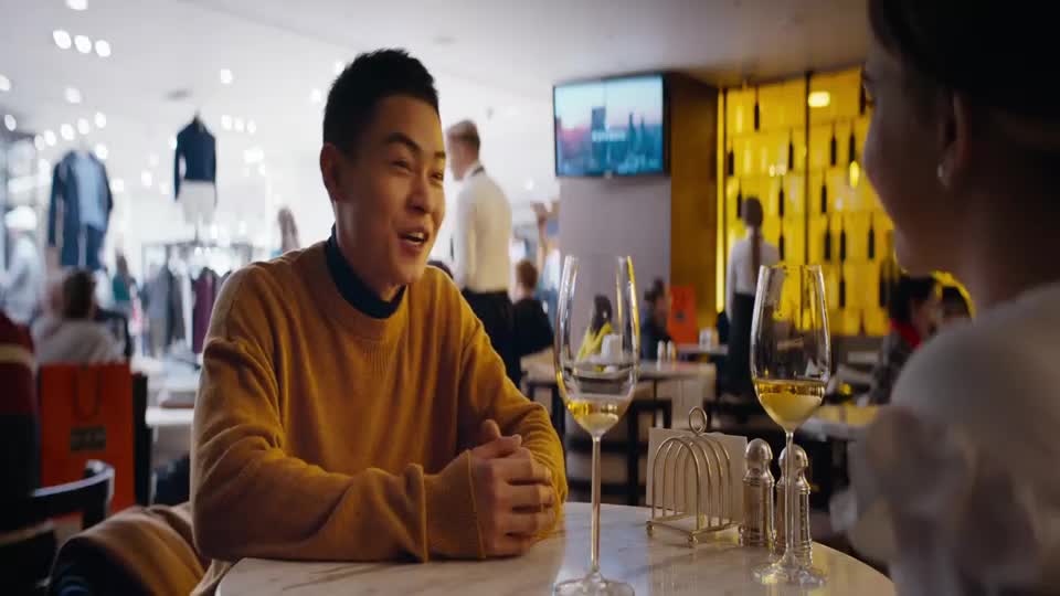 Jak jsem se stal Rusem (Vitalij Chajev,Jelizaveta Kononova,Hrant Tochaťan 2019 Komedie Bdrip 1080p ) Sk dabing