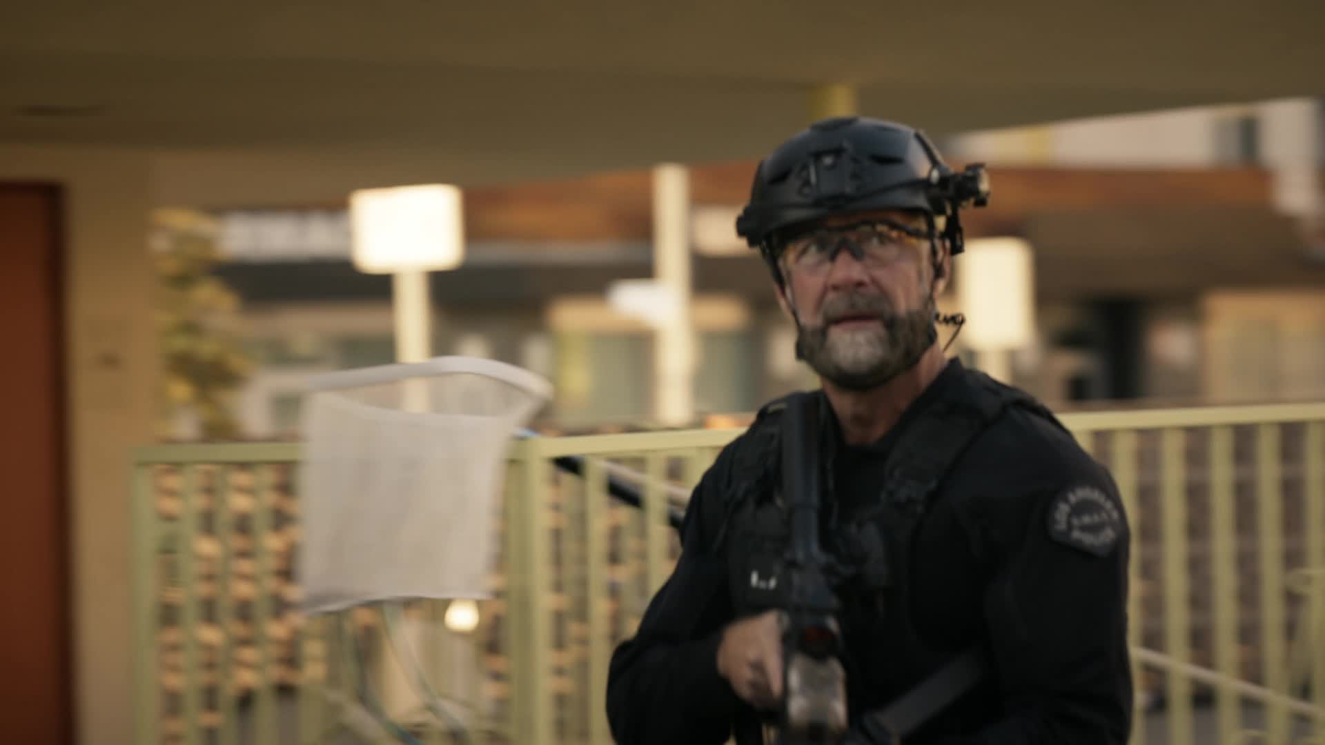 Zbrojnice - SWAT S08E11 CZ dabing HD 1080p