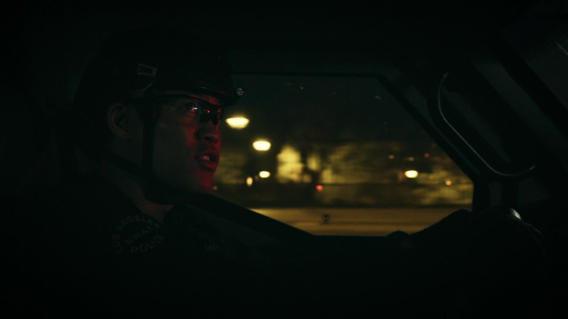 Zbrojnice - SWAT S08E18 CZ dabing HD 1080p