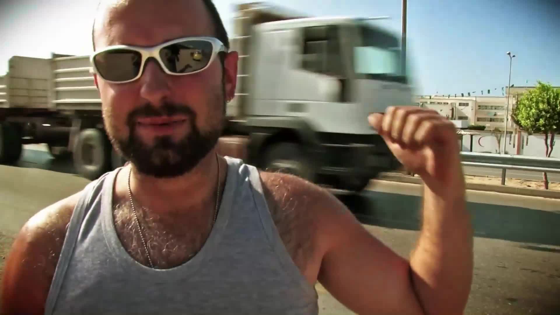 Trabantem napříč Afrikou {2011} dokumentární, road movie AAC 5.1 1080p