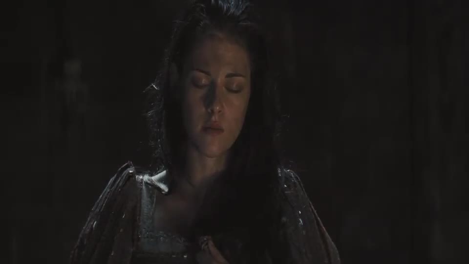 Sněhurka a lovec (Kristen Stewart,Charlize Theron,Chris Hemsworth 2012 Dobrodružný Fantasy Akční Drama Bdrip) Cz dabing