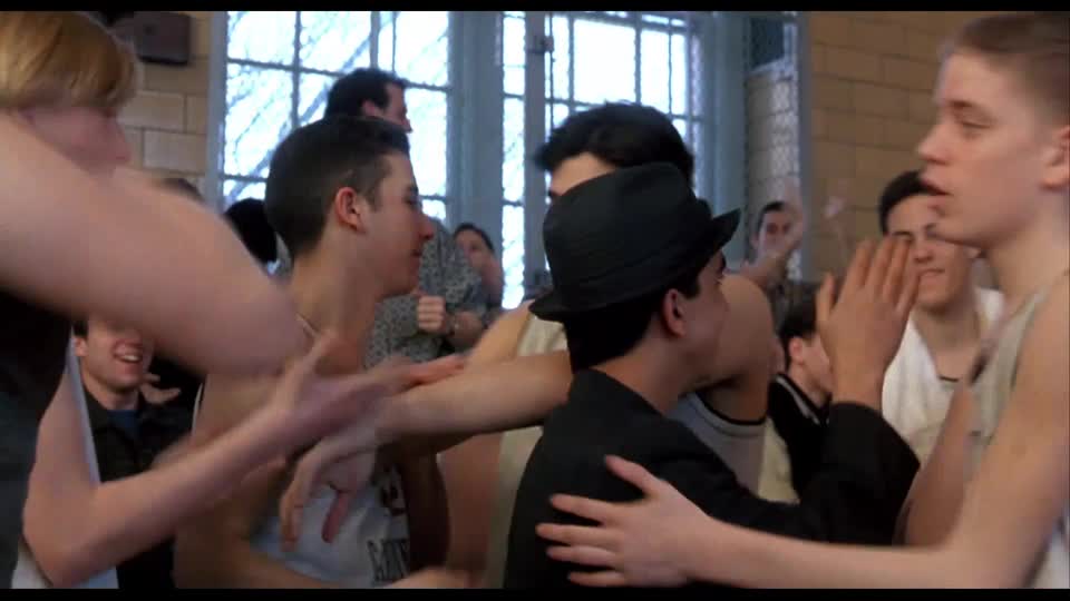 Rváčův deník (Leonardo DiCaprio,Lorraine Bracco,James Madio 1995 Drama Krimi Sportovní Životopisný Bdrip 1080p ) Cz dabing