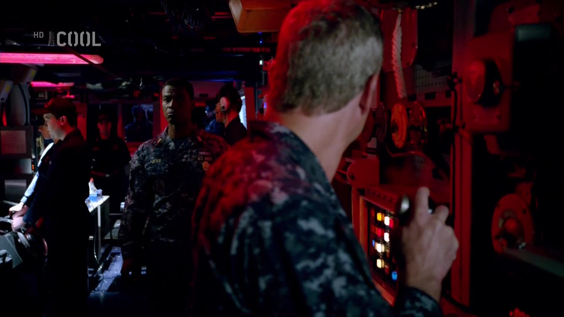 Posledni lod   S01E06 Karantena 2014 1080p cz STEN ok