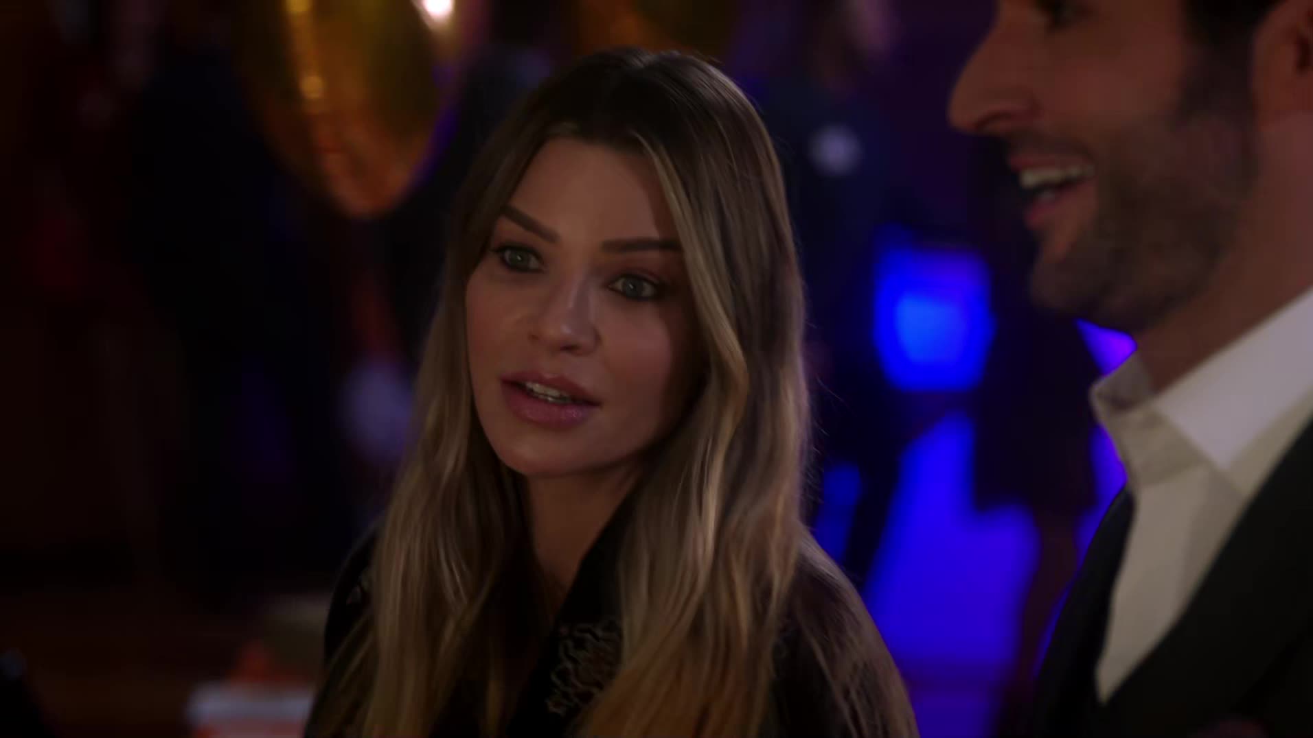 Lucifer  S03E15  Sraz ze střední CZtit