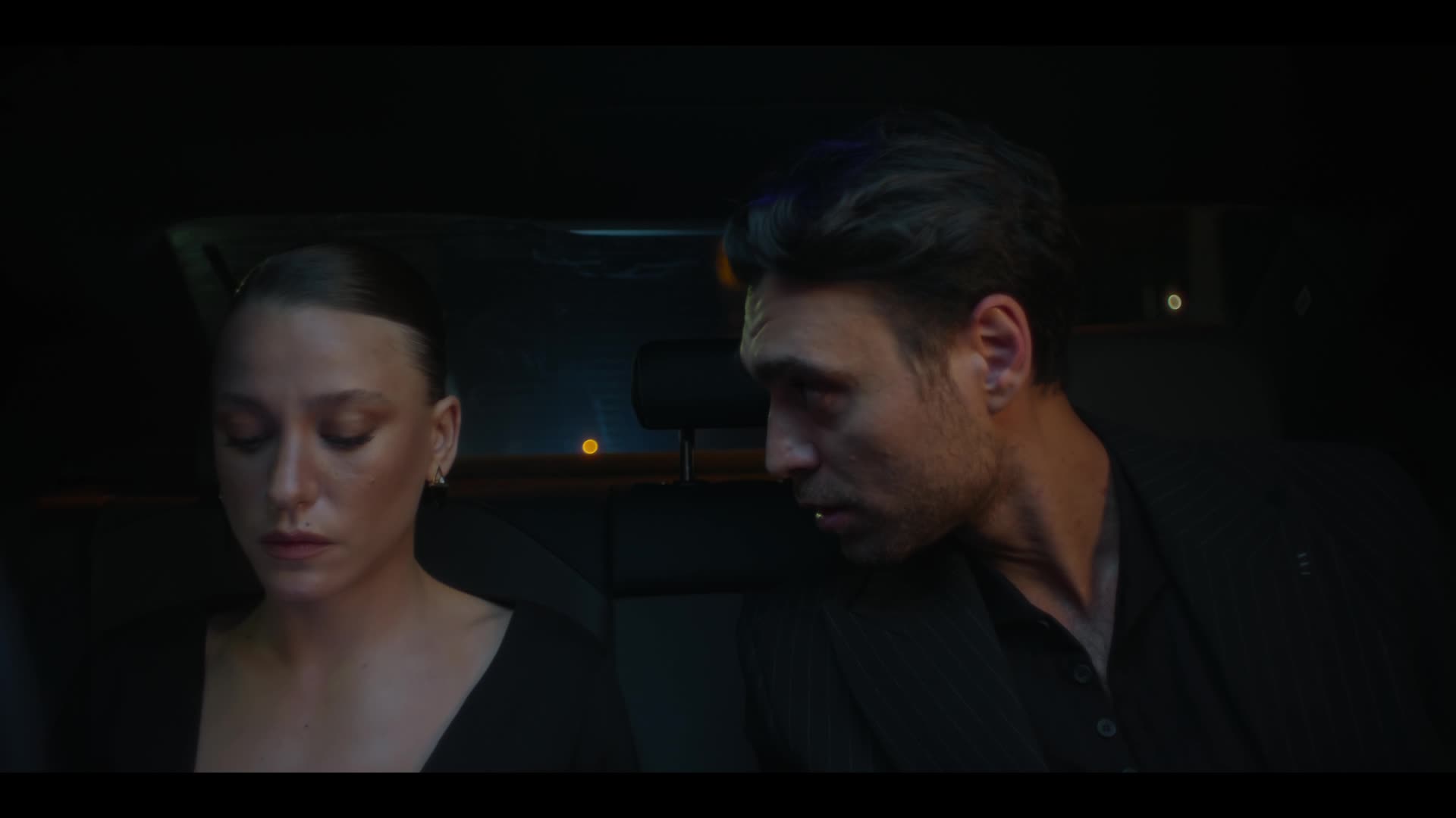 Díky další - Thank You Next S02E03 CZ dabing HD