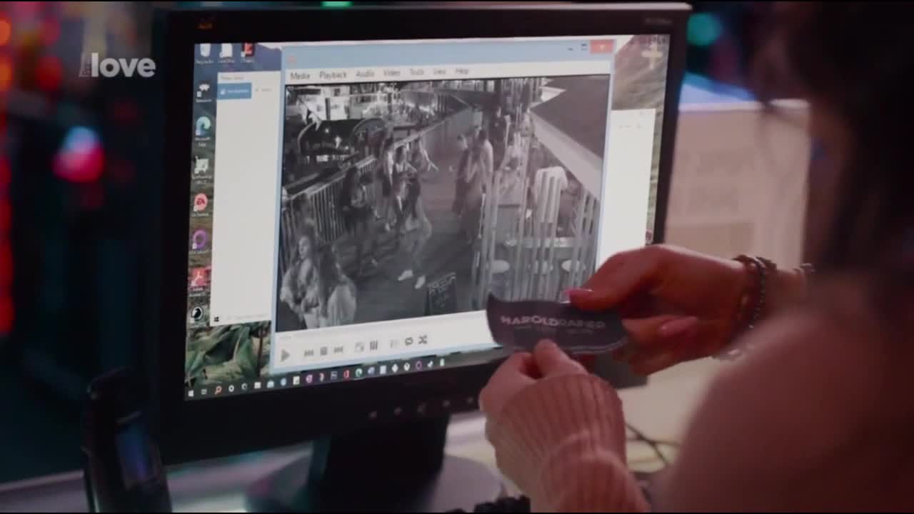 Zrada bolí dvakrát 2023 CZ dabing HD